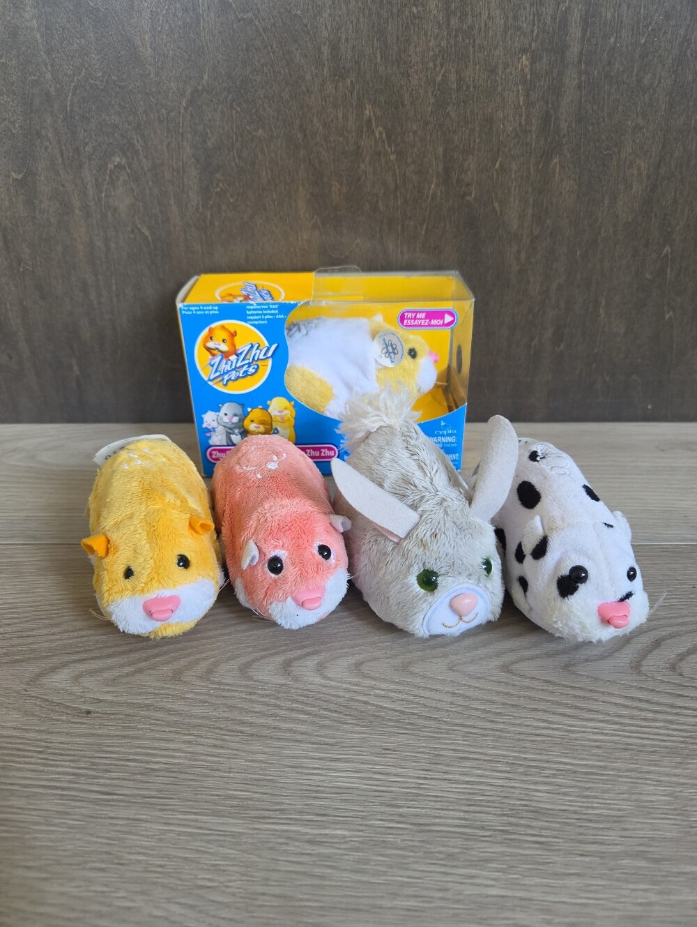 Zhu Zhu Pet Lot Of 5 Including 1 New In Box